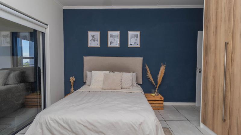 2 Bedroom Property for Sale in De Zicht Estate Western Cape